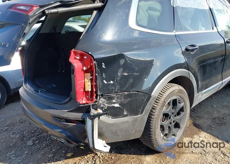 2021 Kia Telluride Ex z USA, uszkodzony, nr VIN 5XYP3DHC4MG129550